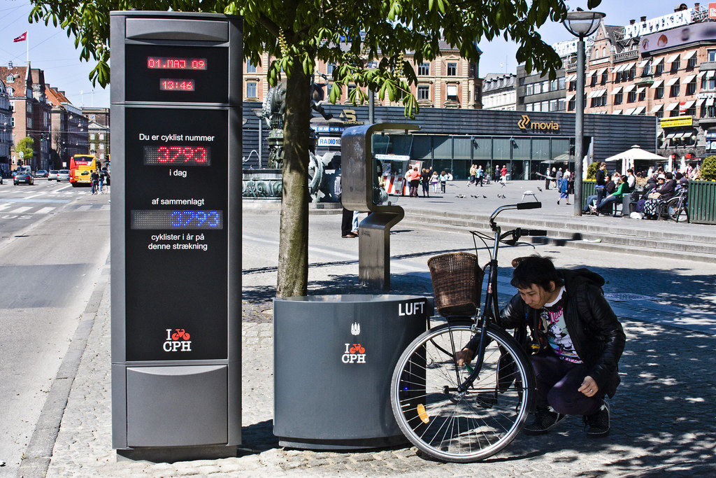 Bicycle Counter With Air | bicycle on the City | Flickr