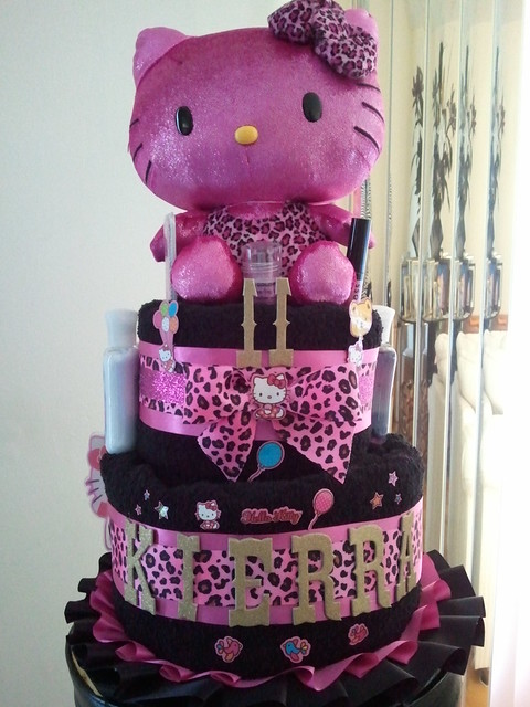 Hello Kitty graduation towel Cake