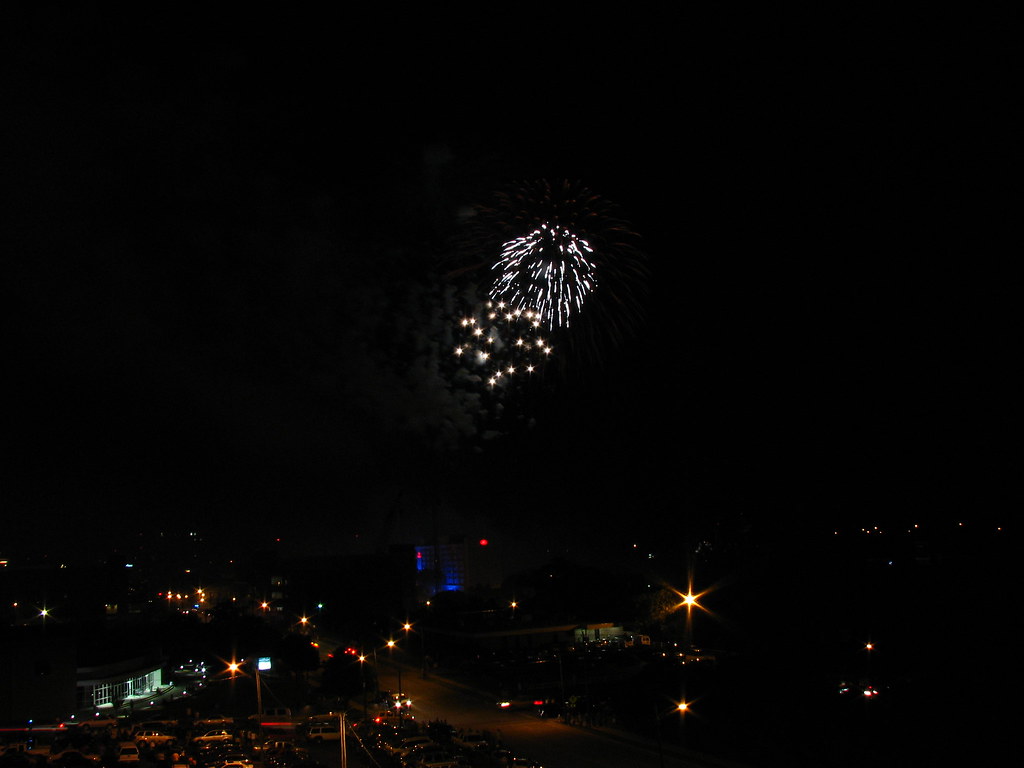 Fireworks Wilmington, NC - July 4, 2009 | Matt Trostle | Flickr
