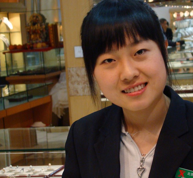 Jewelry Store Salesgirl in Shanghai China -:- 8666