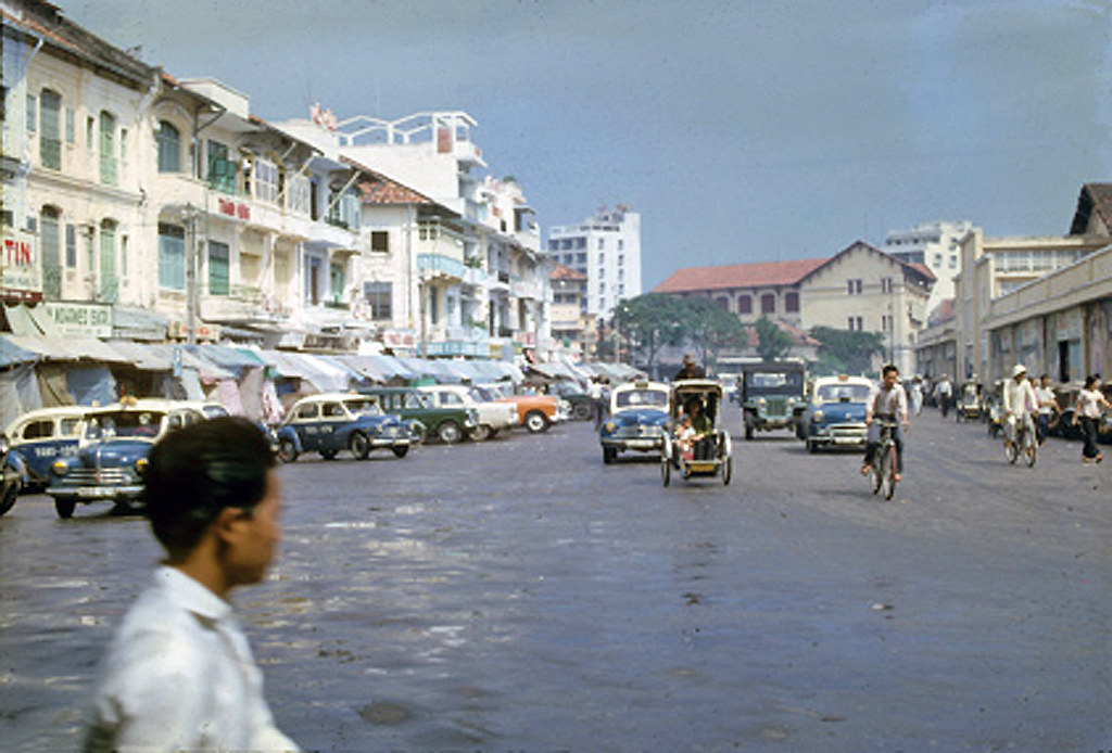 SAIGON 1963-64 - Đường Phan Bội Châu - Cửa Đông chợ Bến Thành