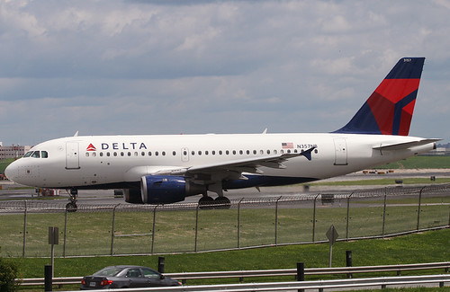 DELTA, AIRBUS A319, N357NB (ex-Northwest) at LGA, New York, USA. July, 2009 | by Tom Turner - NYC