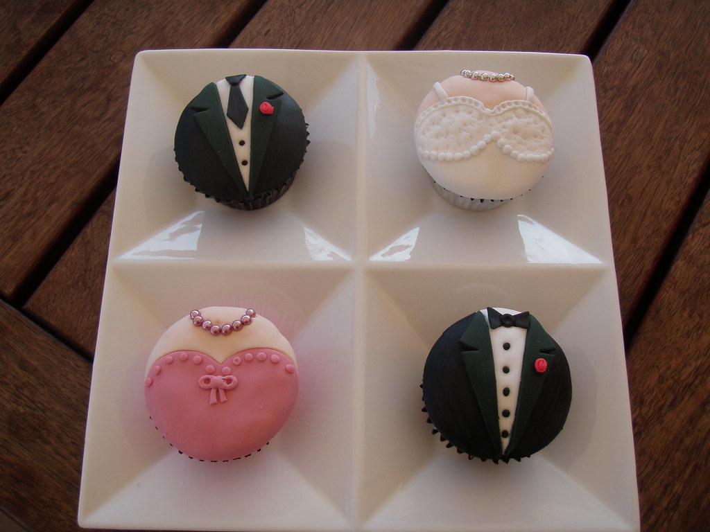 Bridal party - School prom or formal cupcakes - Can be made to match your wedding/formal attire