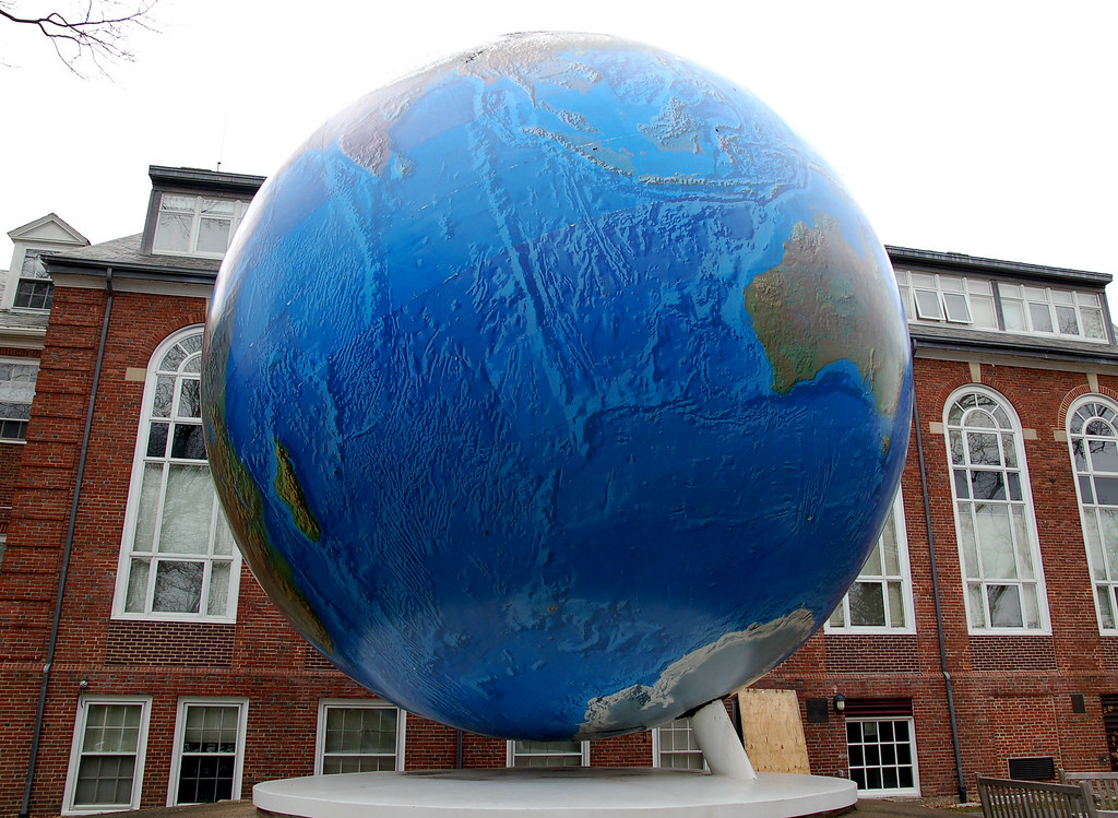 babson-globe-babson-globe-at-babson-college-in-boston-ma-curious