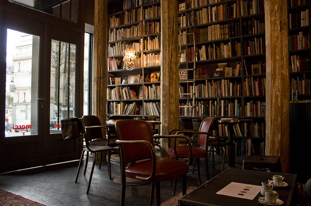 used book café merci
