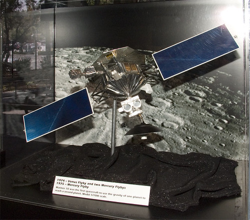 Mariner 10 model | by Martin Schuler - Illustration and Photography