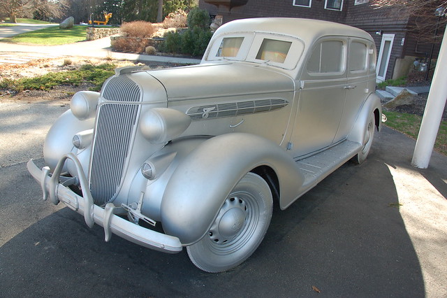 DeCordova Museum: Old silver Chrysler car