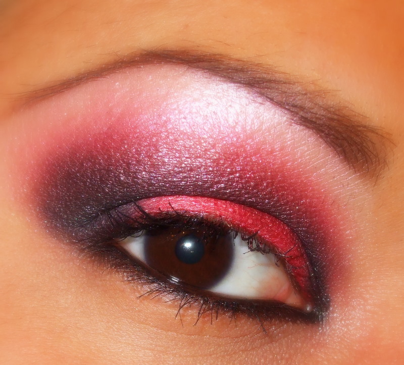 Red & Black eyeshadow