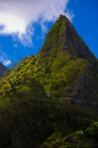 Mt. Pali | I don't find myself shooting landscapes much, but… | Flickr