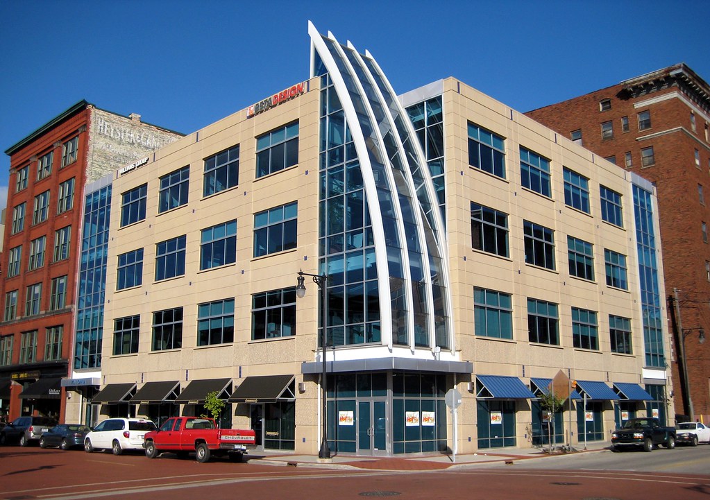 Beta Design | I always liked this modern building sitting am… | Flickr