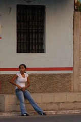 Girl waiting on street - Muchacha esperando en la calle; San Miguel Chicaj, Baja Verapaz, Guatemala