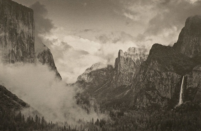 Yosemite_tunnel_view