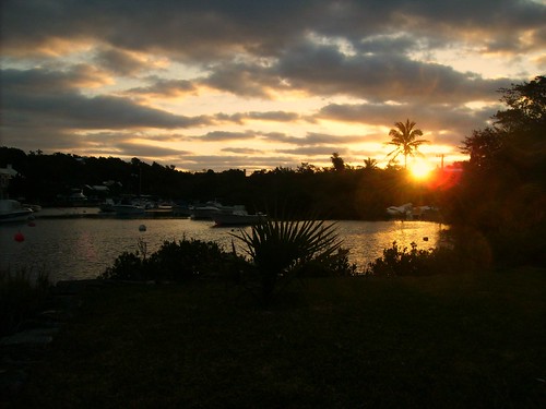 ocean sea sunrise dawn backyard bermuda fiatlux