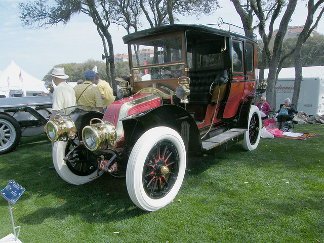 1905 Renault Town Car at Amelia Island 2009