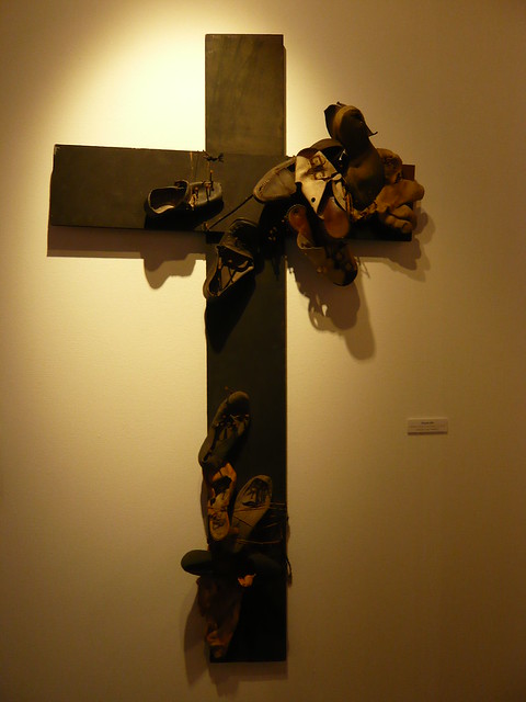 Crucifixion of shoes