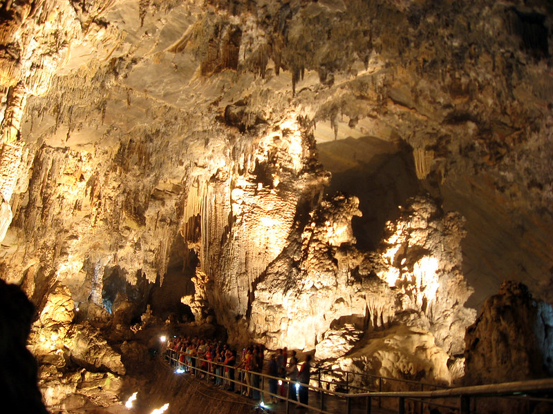 Cacahuamilpa Cave