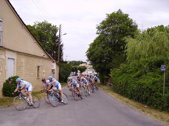Course cycliste UFOLEP - peloton