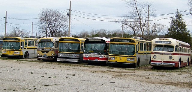 Old streetcars (variously also called electric buses; trolley buses, etc.)