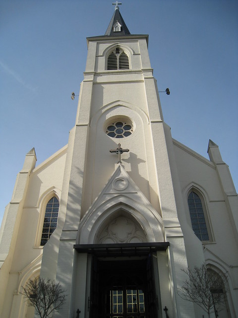 High Street Holy Cross Church