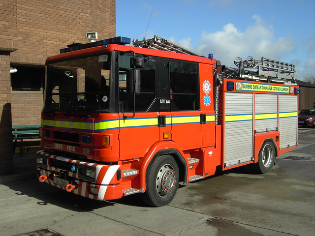 Limerick City Fire & Rescue 2001 Dennis Sabre Sidhean Teo WrL 01L2906