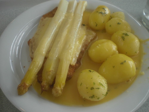#216 Spargelschnitzel | An asparagus covered German Schnitze… | Flickr
