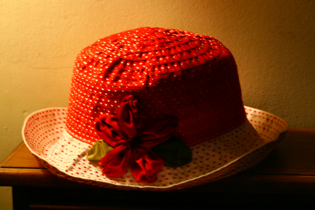 red summer hat =D