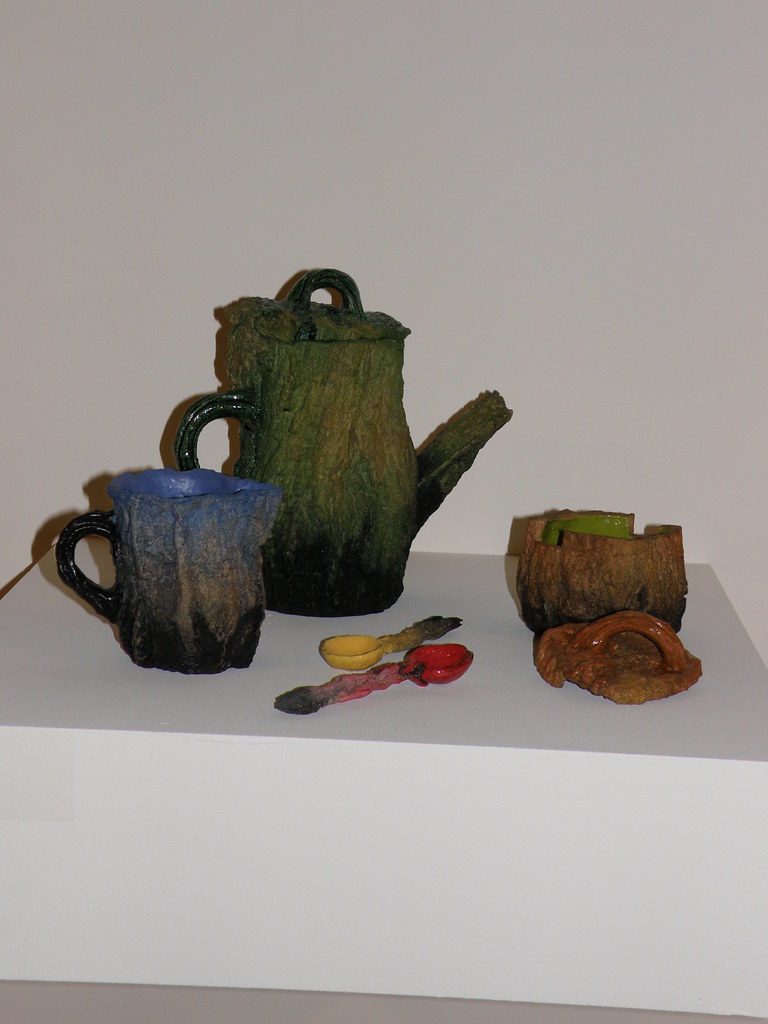 Julia Klemek Tea Set a show of ceramics tea sets at