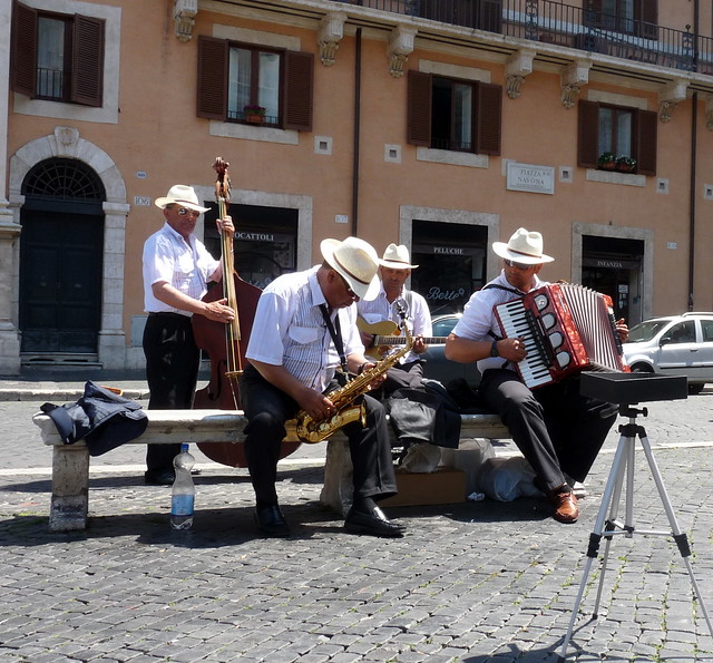 Street musicians Piazza Navona