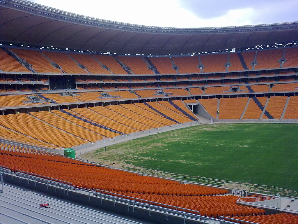 City stadium. СОККЕР Сити стадион. СОККЕР Сити Йоханнесбург. Йоханнесбург стадион. Стадион СОККЕР Сити 1996.