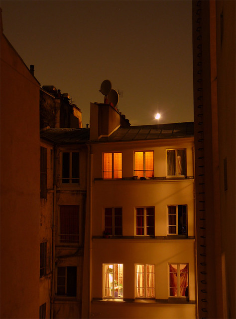 paris courtyard at night