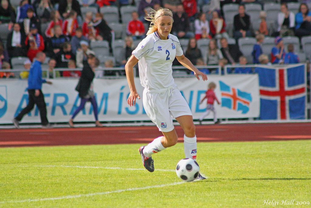 Iceland - Serbia/2011 FIFA Women's World Cup qualification… - Flickr