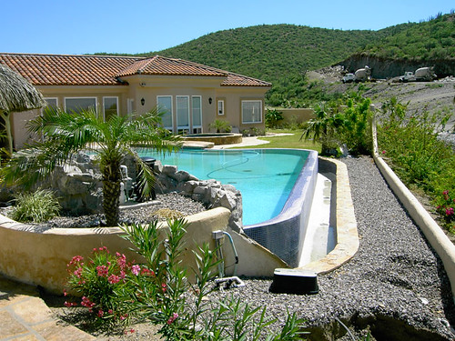 Backyard designs | by San Carlos Pools