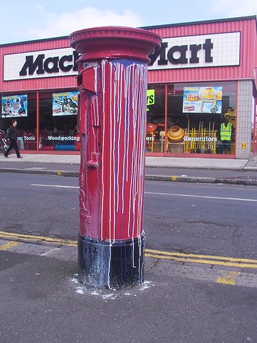 Vandalised Post Box, E10 April 18 2009 | I can't condone thi… | Flickr