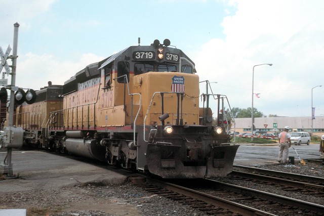 UP  SD40-2  3719  Elkhart, IN  21 Sep 2001  20010921S-6