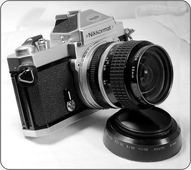 Nikkormat FT3 with 35mm f:2 Ai