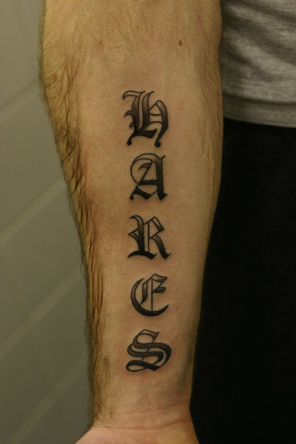 Top 62+ old english forearm tattoo - in.cdgdbentre