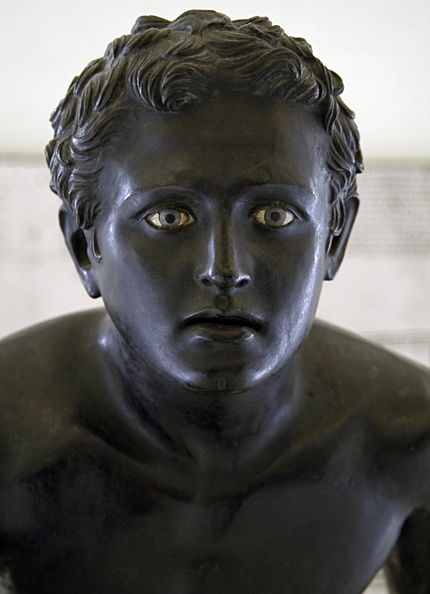 Bronze statue of an athlete. Naples, National Archaeological Museum.