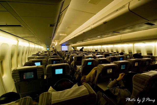 IMGP12909 JAL 747 Cabin