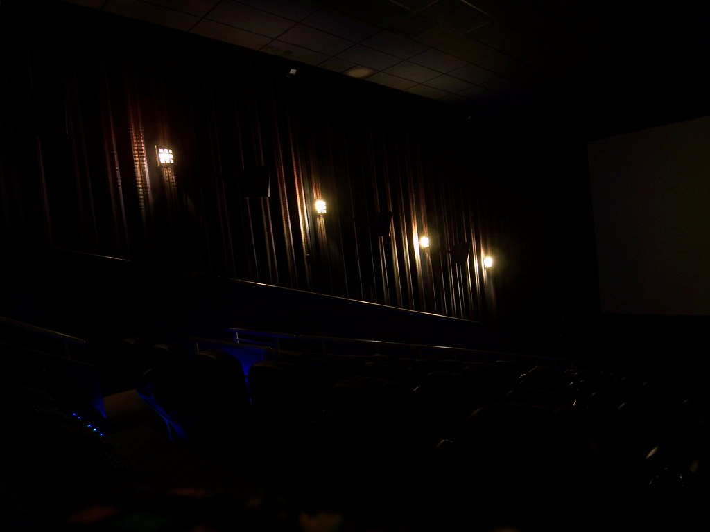 empty movie theater | Gabriel | Flickr