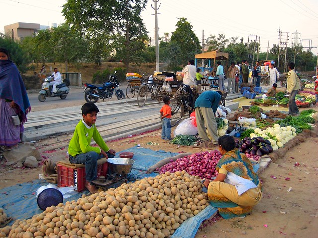 At the Thursday market: Potatoes & onions for sale