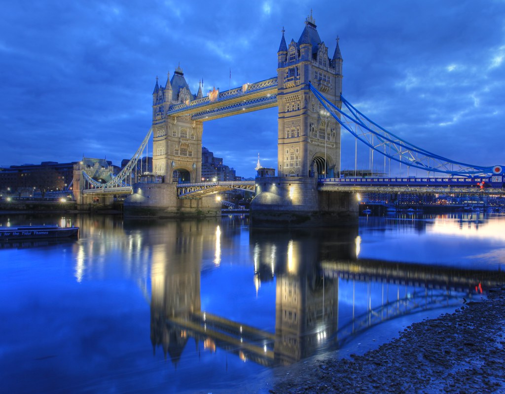 London Bridge Tower Bridge Reflection On The River Tha Flickr