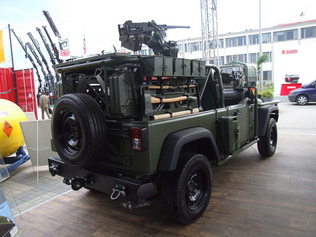  Jeep J8 Chrysler JGMS vehículo patrullero ligero gobierno mili…
