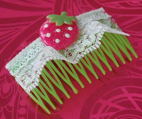 Strawberry Shortcake Kitsch Lace Haircomb | by Loretta_Red