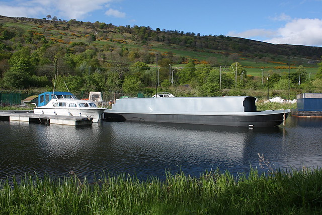 A Bo-o-o-oring Barge