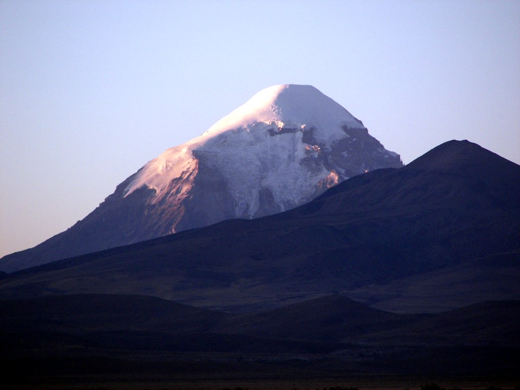 Mt. Sajama Nevado Sajama | Nevado Sajama is an extinct strat… | Flickr
