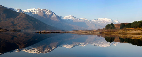 loch Cluanie. pano by Spencer Bowman
