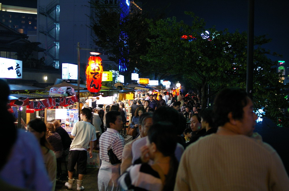 中洲の川沿いの屋台