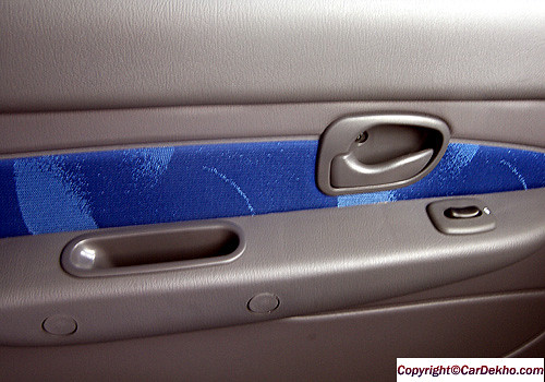 Hyundai Santro Xing Driver S Side Inside Door Control Inte