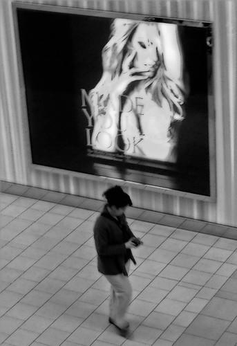people blackandwhite mall store candid iphone5