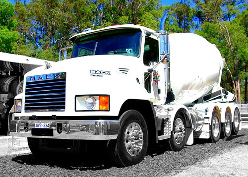 pronto mack | by Truckboy160